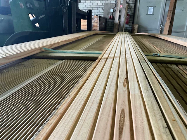 Douglas vlonderplank 500x13,8x2,4 cm (38x) - afbeelding 5 van  5