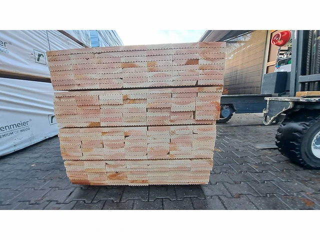 Douglas vlonderplanken 28x145mm, lengte 400cm (148x) - afbeelding 2 van  3