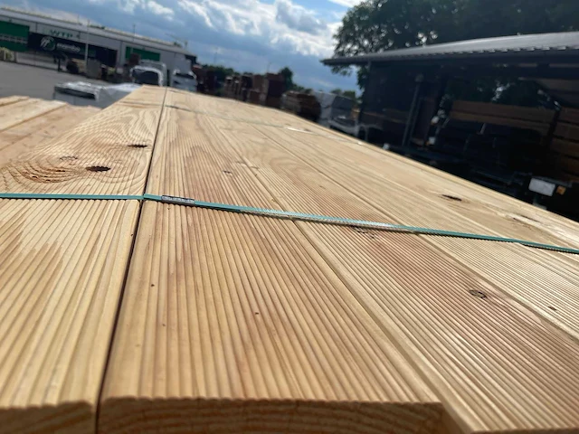 Douglas vlonderplanken 3000x145x28mm (112x) - afbeelding 1 van  3