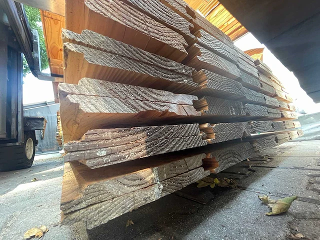 Douglas wisselsponning/ halfhoutsrabat 3000x190x16mm (84x) - afbeelding 3 van  3