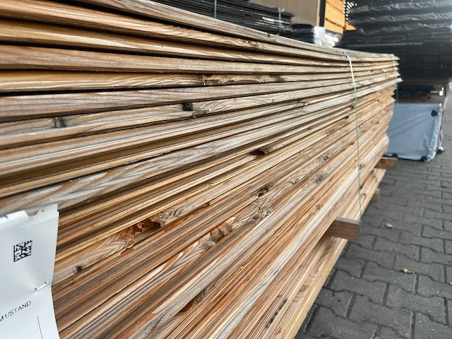 Douglas wisselsponning/halfhoutsrabat 3000x190x18mm (85x) - afbeelding 2 van  3