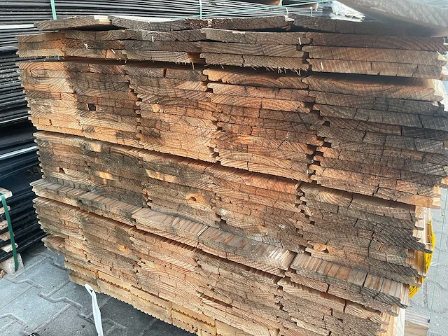 Douglas wisselsponning/halfhoutsrabat 3000x190x18mm (85x) - afbeelding 3 van  3