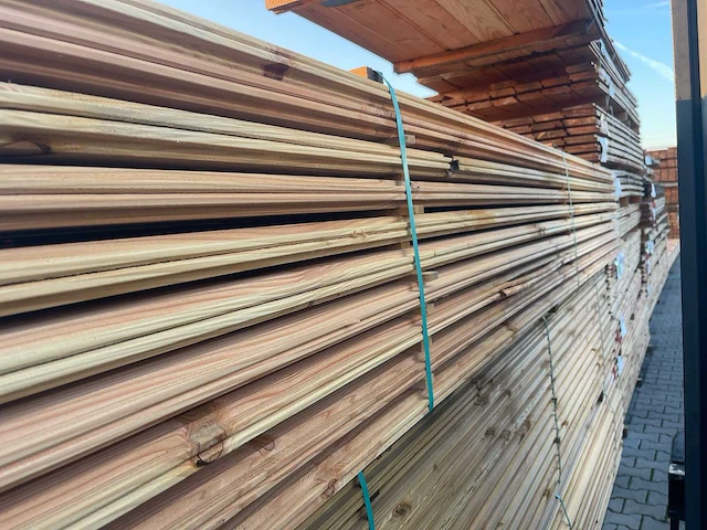 Douglas wisselsponning/halfhoutsrabat 4000x190x18mm (112x) - afbeelding 2 van  3