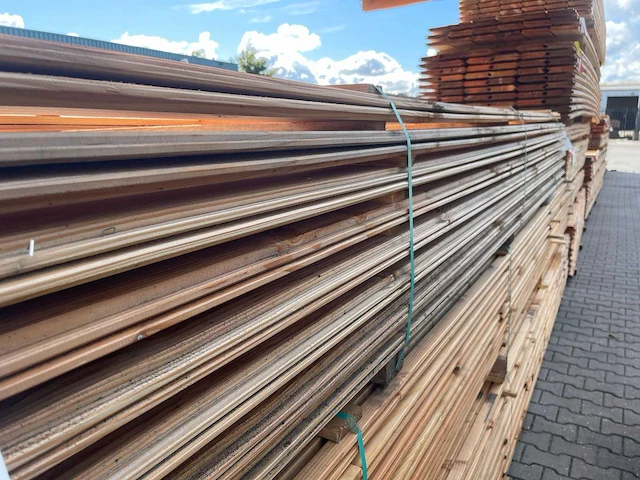 Douglas wisselsponning/halfhoutsrabat 4000x190x18mm (80x) - afbeelding 2 van  3