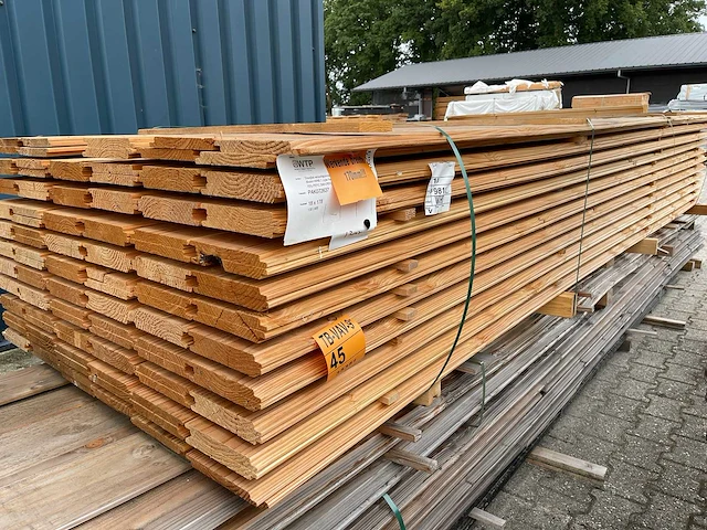 Douglas wisselsponning/halfhoutsrabat 4000x195x18mm (130x) - afbeelding 2 van  3