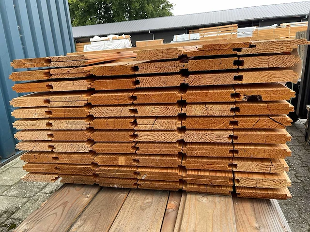 Douglas wisselsponning/halfhoutsrabat 4000x195x18mm (130x) - afbeelding 3 van  3