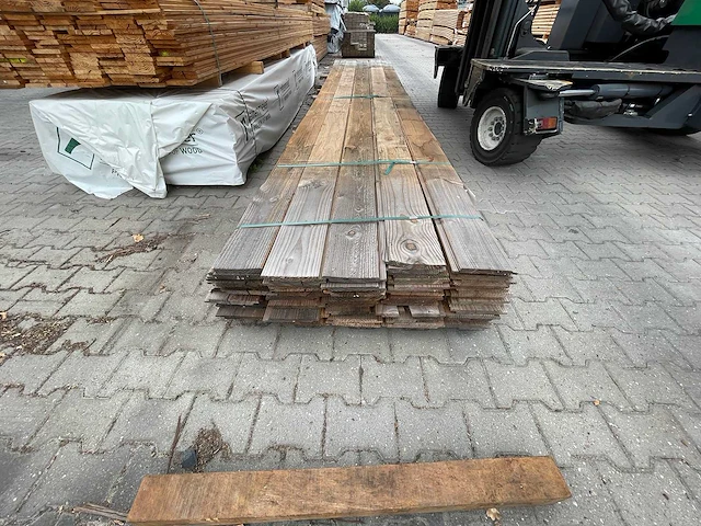 Douglas wisselsponning/halfhoutsrabat 5000x190x18mm (67x) - afbeelding 1 van  3