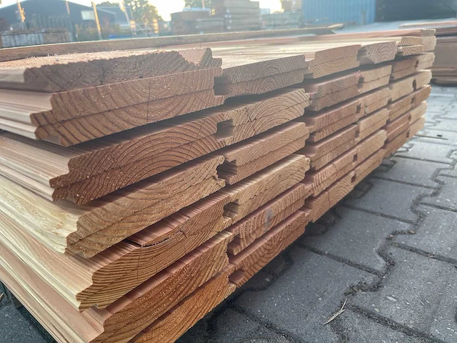 Douglas wisselsponning/halfhoutsrabat 5000x190x18mm (74x) - afbeelding 3 van  3