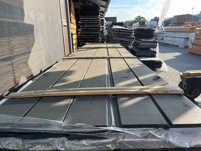 Douglas wisselsponning/halfhoutsrabat zwart gecoat 4000x178x18mm - afbeelding 1 van  3