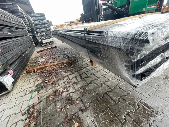 Douglas zweeds rabat 23x180mm, lengte 450cm (54x) - afbeelding 2 van  3