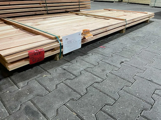 Douglas zweeds rabat 23x190mm, lengte 300cm (26x) - afbeelding 2 van  3