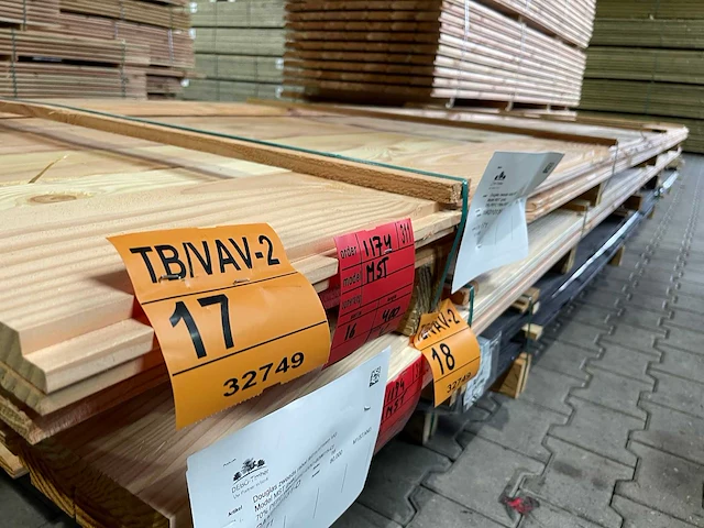 Douglas zweeds rabat 23x190mm, lengte 400cm (16x) - afbeelding 2 van  3