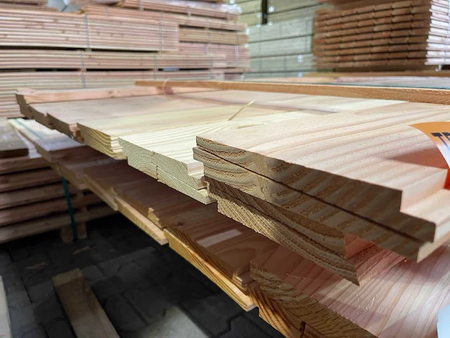 Douglas zweeds rabat 23x190mm, lengte 400cm (16x) - afbeelding 3 van  3