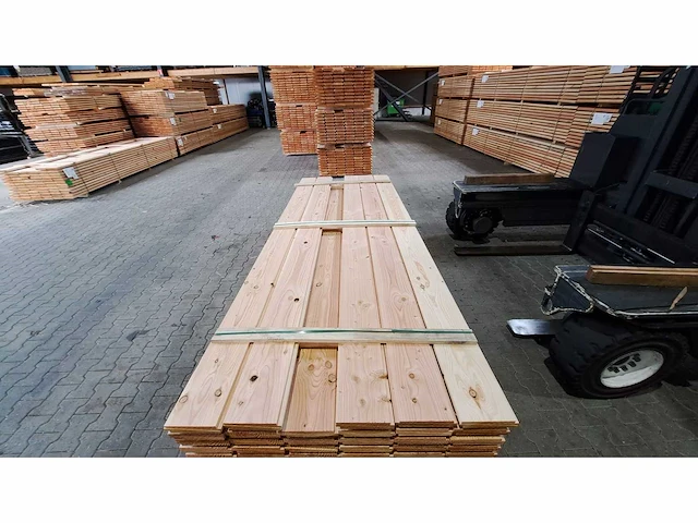 Douglas zweeds rabat 23x190mm, lengte 500cm (148x) - afbeelding 2 van  4