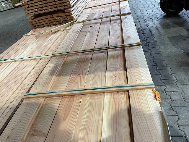 Douglas zweeds rabat 23x190mm, lengte 500cm (16x) - afbeelding 1 van  3