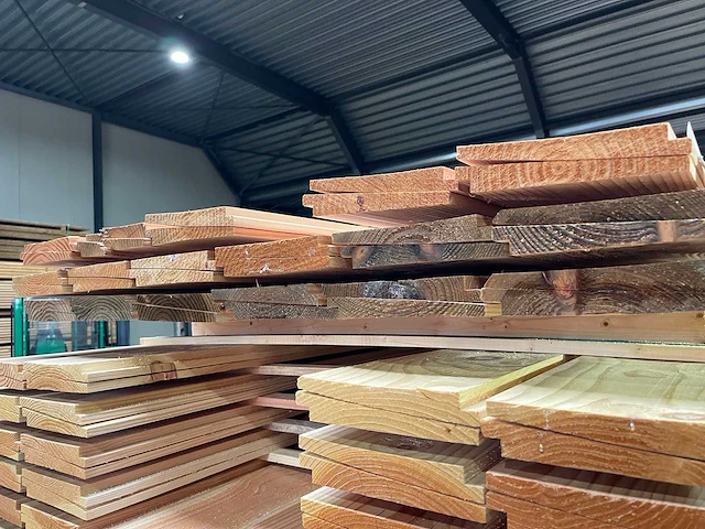 Douglas zweeds rabat 26x190mm, lengte 300cm (34x) - afbeelding 3 van  3