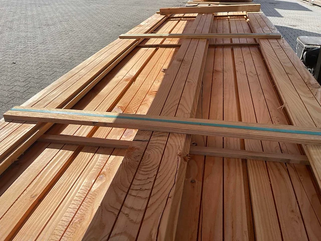 Douglas zweeds rabat 3000x160x26mm (34x) - afbeelding 1 van  3