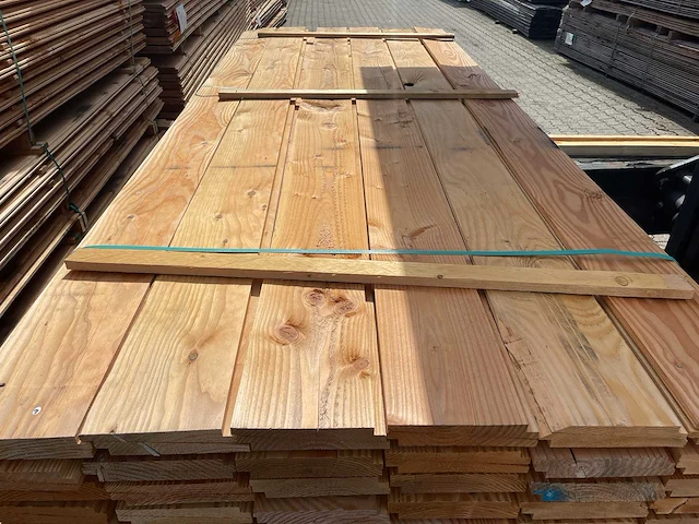 Douglas zweeds rabat 3000x195x26mm (120x) - afbeelding 1 van  3