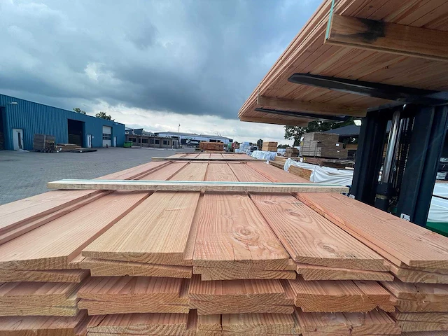 Douglas zweeds rabat 3000x195x26mm (74x) - afbeelding 1 van  3