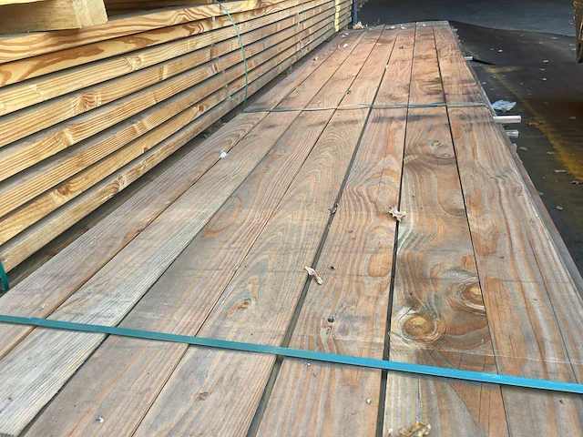 Douglas zweeds rabat 4000x125x22mm (140x) - afbeelding 1 van  3