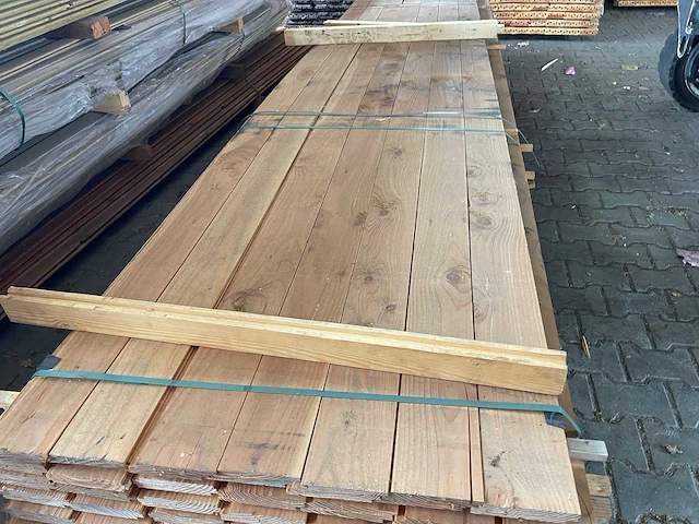 Douglas zweeds rabat 4000x140x20mm (140x) - afbeelding 1 van  3