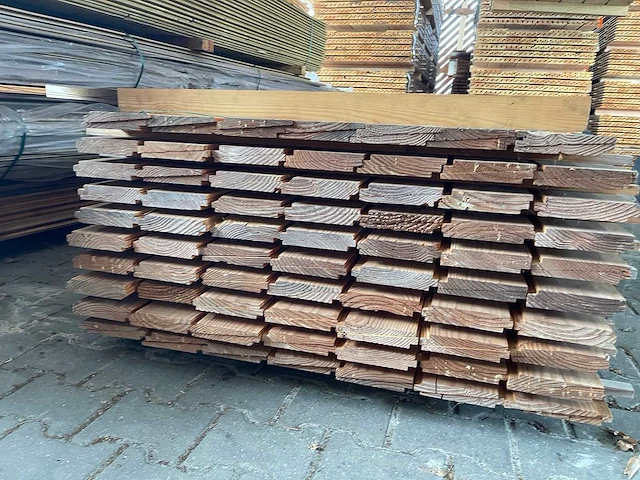 Douglas zweeds rabat 4000x140x20mm (140x) - afbeelding 3 van  3