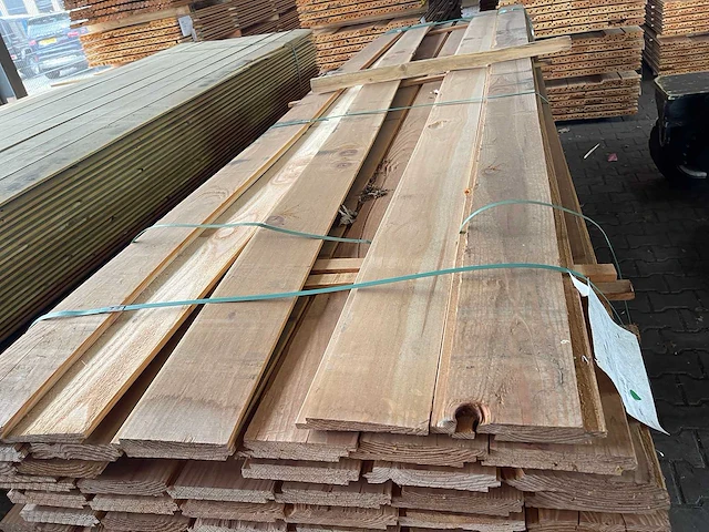 Douglas zweeds rabat 4000x165x20mm (150x) - afbeelding 1 van  3