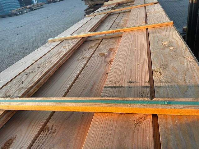 Douglas zweeds rabat 4000x190x21mm (152x) - afbeelding 1 van  3