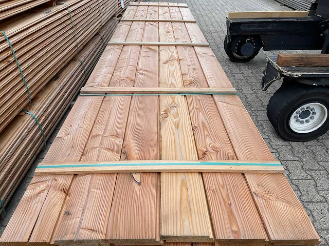 Douglas zweeds rabat 5000x171x26mm (120x) - afbeelding 1 van  3
