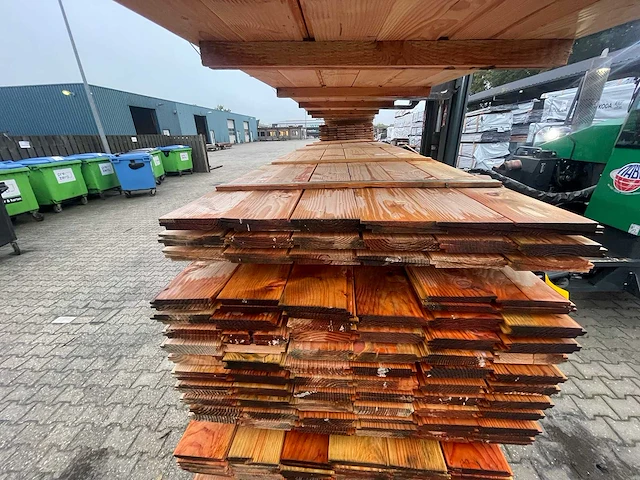 Douglas zweeds rabat 5000x182x21mm (36x) - afbeelding 1 van  3