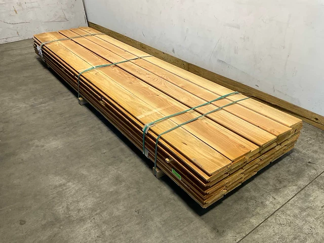 Douglas zweeds rabat fijnbezaagd 400x19x2,6 cm (75x) - afbeelding 1 van  7