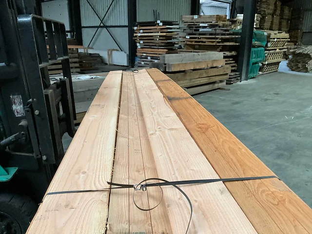Douglas zweeds rabat plank 400x19x2,4 cm (84x) - afbeelding 9 van  9