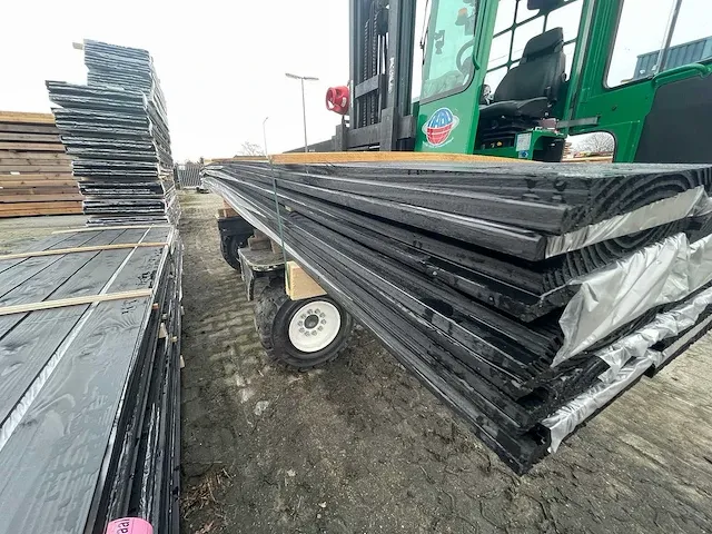 Douglas zweeds rabat zwart gecoat 23x180mm, lengte 500cm (80x) - afbeelding 2 van  3