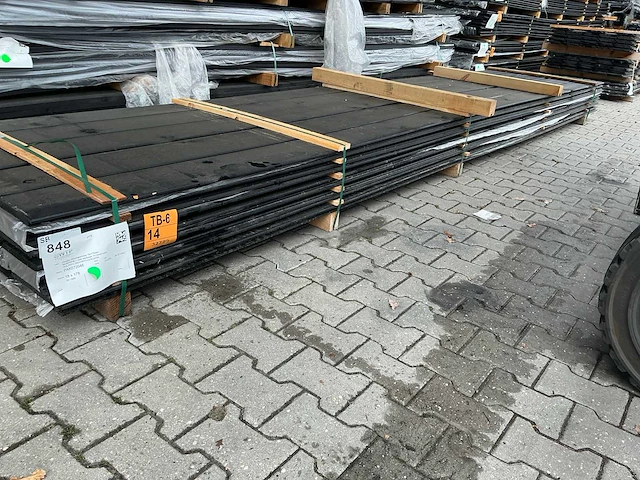 Douglas zweeds rabat zwart gespoten 18x185mm, lengte 500cm (50x) - afbeelding 3 van  3
