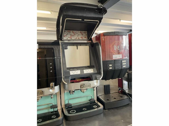 Douwe egberts excllnc koffiemachine - afbeelding 4 van  5