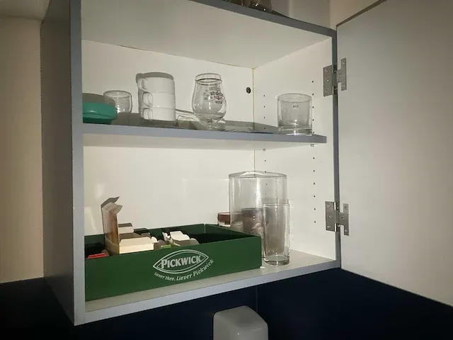 Douwe egberts koffiemachine met koffie benodigdheden - afbeelding 3 van  5