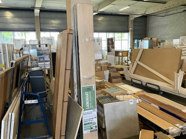 Douwes dekkers puur laminaatvloer ca, 12,8 m² - afbeelding 1 van  4