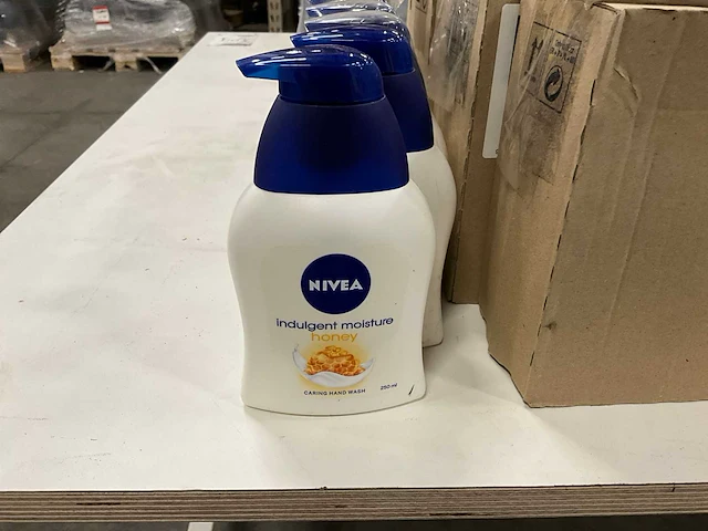 Dove/ nivea zeeppomp partij handzeep - afbeelding 5 van  5