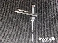 Dozen met 10 rvs zelfdraadsnijdende stokbouten tbv zonnepanelen (8/m10x100/50) - afbeelding 1 van  4