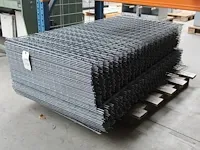 Draadgaas. afmeting 145 x 75 cm. totaal ca 52 stuks - afbeelding 1 van  2