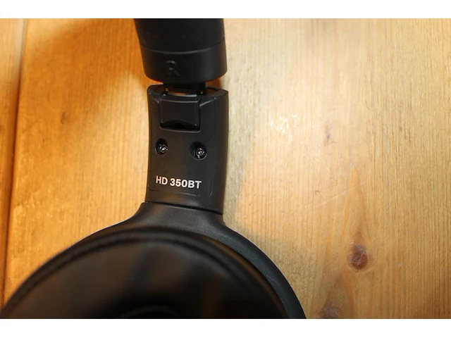 Draadloze hoofdtelefoon sennheiser hd 350bt. - afbeelding 2 van  2