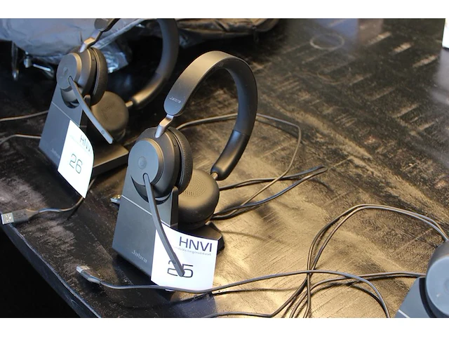 Draadloze stereo headset jabra evolve 2 65 met pc dongel. - afbeelding 1 van  2
