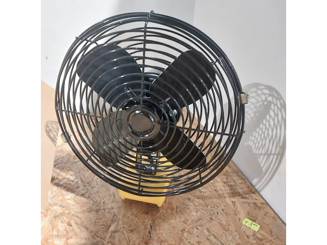 Draadloze ventilator set op accu - 8 inch, sanderz, 2025 - afbeelding 2 van  6