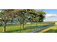 Draadpakket 180 cm omheining 25 meter met betonplaat, kleur groen - afbeelding 1 van  3