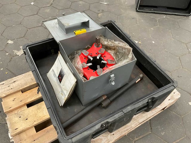 Draadsnijmachine - afbeelding 1 van  5