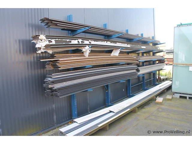 Draagarmstelling - 500x60x230 cm - afbeelding 1 van  6