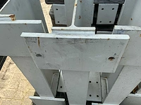 Draagarmstelling 4 staanders 32 armen - afbeelding 8 van  8
