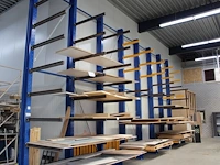 Draagarmstelling bestaande uit acht staanders met hoogte ca. 550 cm, 97 leggers en totale breedte in huidig...