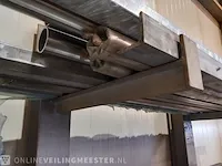 Draagarmstelling met metalen profielen en buizen - afbeelding 12 van  13
