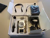 Draagbare spraakversterker monacor type wap-8 met handleiding, speakers en draagtasje. - afbeelding 1 van  2
